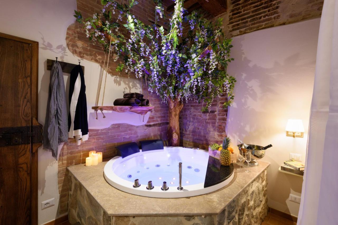 Apartament Hortus Conclusus + Free Parking Siena Zewnętrze zdjęcie